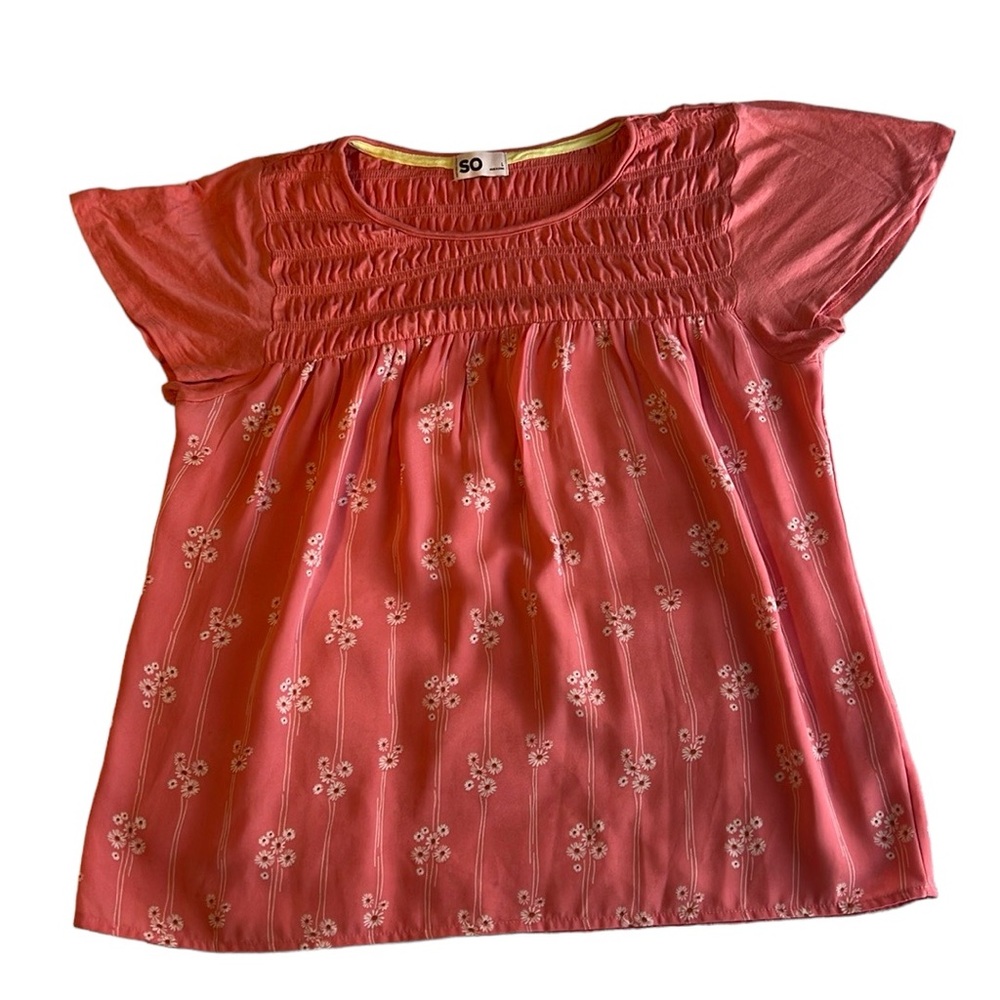 So lightweight short sleeve top